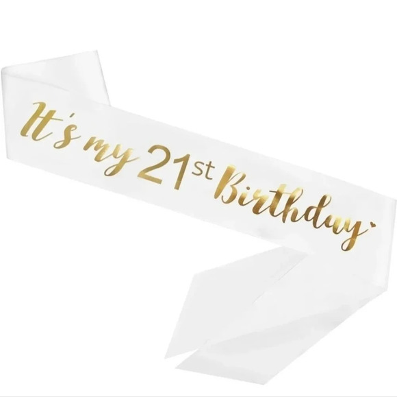 ADBetty 21st Birthday Sash 🥂🎁 - Picture 2 of 4